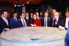 Prime Minister Pham Minh Chinh visits the Quai Branly – Jacques Chirac Museum, June 11, 2025. (Photo: VNA)