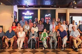Former international and domestic war correspondents gather in Ho Chi Minh City to commemorate the 50th anniversary of the Liberation of the South and National Reunification (April 30, 1975 – 2025). (Photo: qdnd.vn)