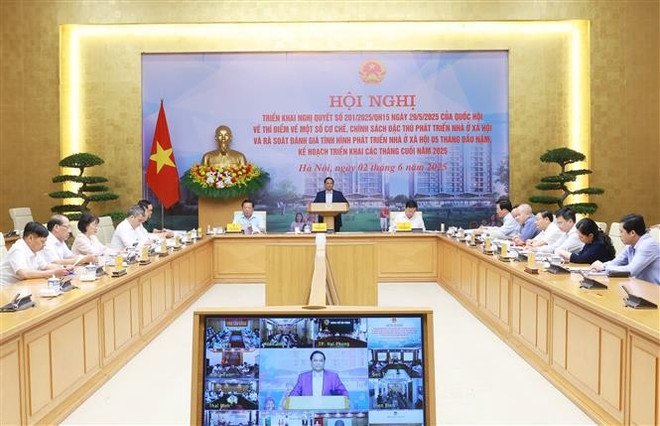 Prime Minister Pham Minh Chinh chairs the teleconference on June 2 (Photo: VNA) Prime Minister Pham Minh Chinh chairs the teleconference on June 2 (Photo: VNA)