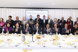 Vietnam resolved to become leading investment destination: PM