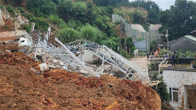 Five rescued from Da Lat landslide ảnh 1 Five rescued from Da Lat landslide ảnh 1