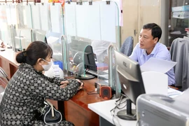 Administrative procedures are handled quickly and transparently in Thuy Van commune of Thai Thuy district, Thai Binh province. (Photo: VNA)