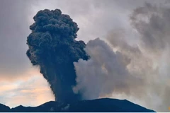 Indonesia evacuates 6,500 people due to volcanic eruption